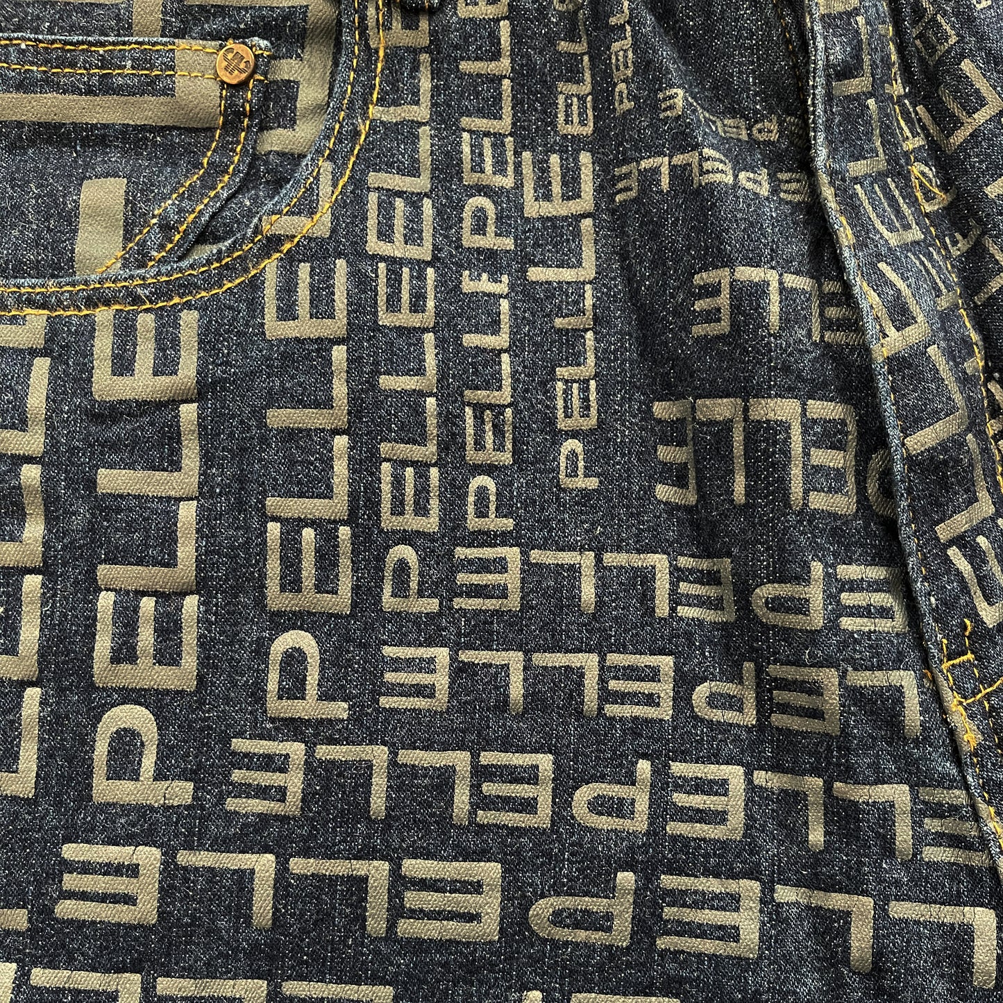 90's Pelle Pelle Monogram Jeans