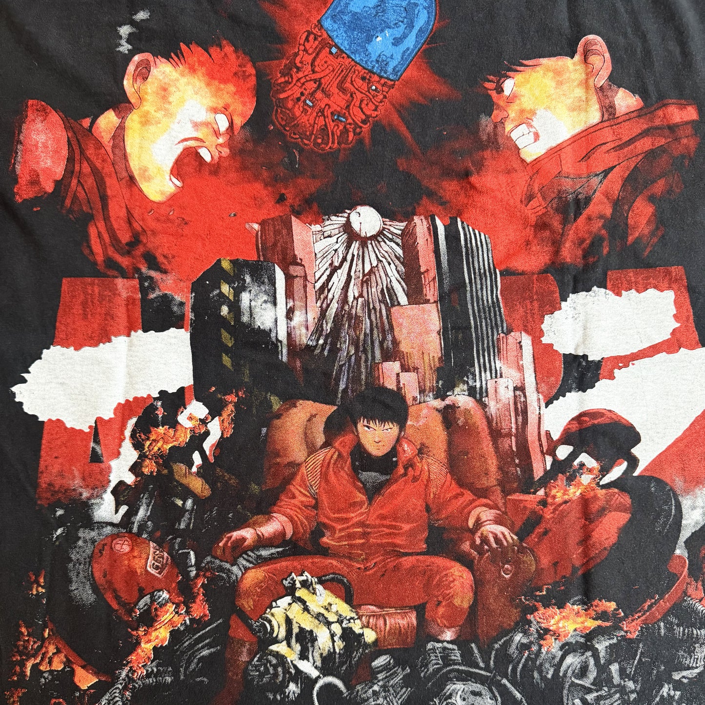 Akira T-Shirt - L