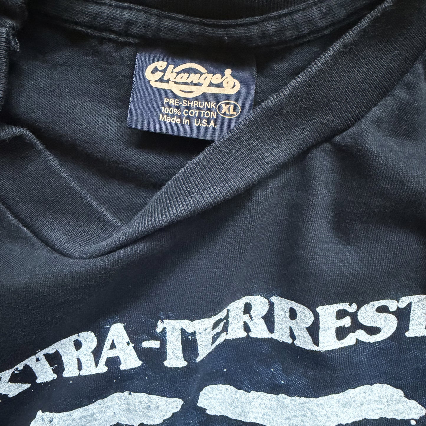 E.T The Extra Terrestrial T-Shirt - XL